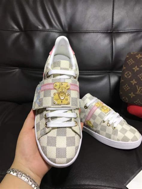 deportivas louis vuitton mujer imitacion|Deportivas Louis Vuitton de Piel de potro de imitación para Mujer .